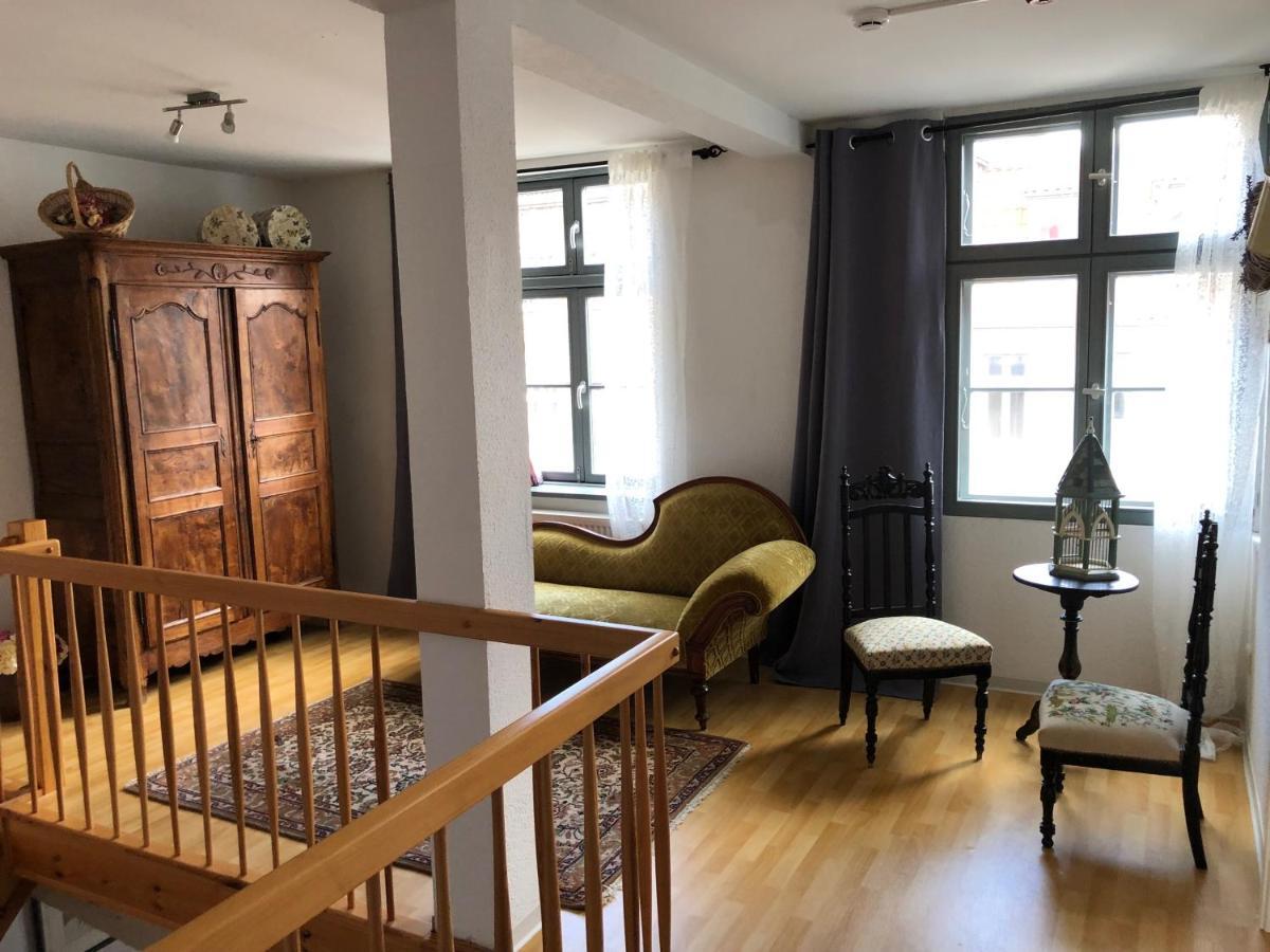 Cafe 28 & Pension Am Markt Висмар Экстерьер фото